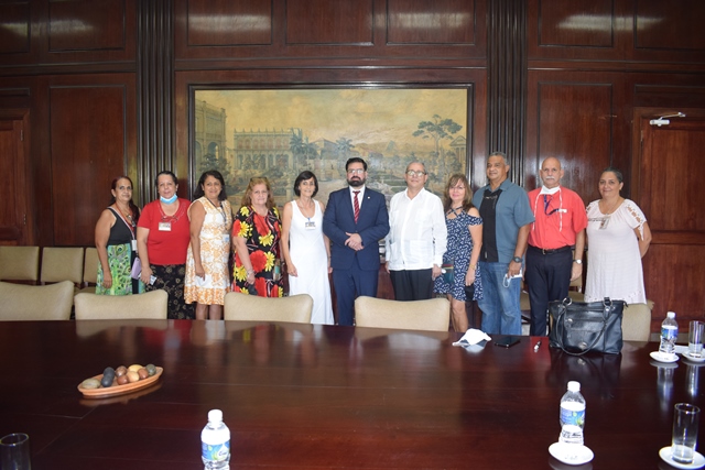 Foto de  Visita del ministro de Cultura de Paraguay a la Biblioteca Nacional de Cuba José Martí