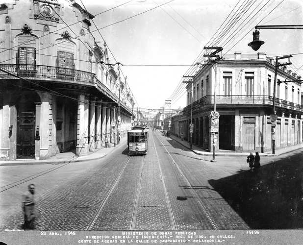 CALLES CAMPANARIO Y BELACOAIN. CORTE DE ACERAS