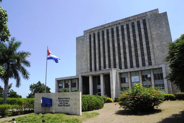 Foto de La Biblioteca Nacional de Cuba José Martí y las Bibliotecas Públicas de La Habana reabren sus puertas al público