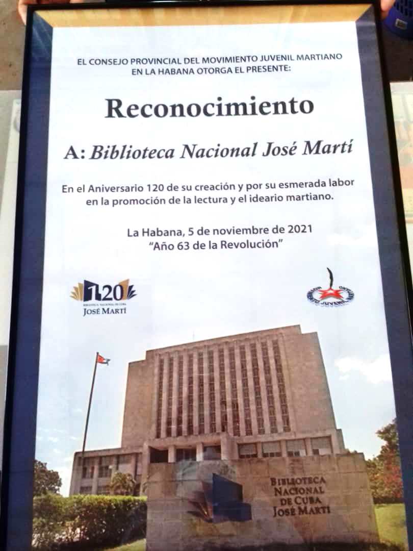 Foto de Recibe Biblioteca Nacional Reconocimiento del Movimiento Juvenil Martiano en la provincia de La Habana.