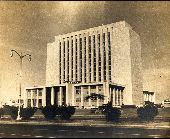 Foto de 120 Aniversario BNCJM- Remembranzas fotográficas: Inauguración del nuevo edificio de la Biblioteca Nacional José Martí 