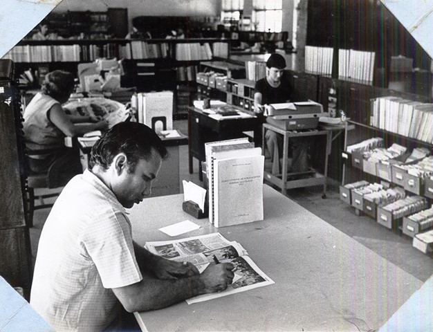 Foto de 120 Aniversario BNCJM- Un guerrero en la Biblioteca Nacional. A Tomás Fernández Robaina en su 80 cumpleaños