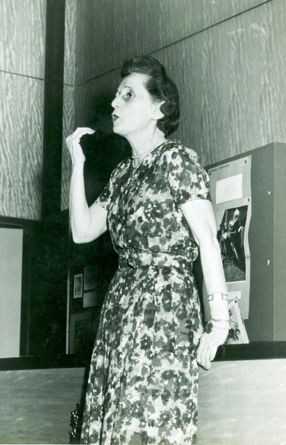 Foto de Mujeres de nuestra Bibliotecología. María Teresa Freyre de Andrade, primera directora de la Biblioteca Nacional después del triunfo de la Revolución. 
