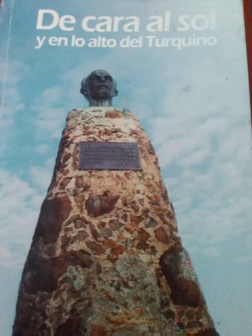 Foto de Programa Nacional por la lectura. Homenaje a José Martí. De cara al sol y en lo alto del Turquino. Autor: Carlos M. Marchante Castellanos.