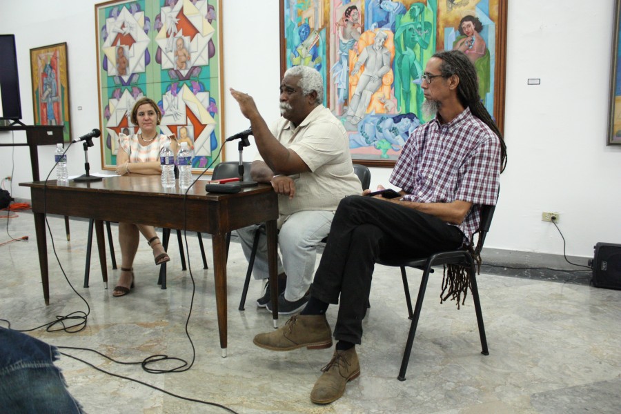 Foto de Panel homenaje Memoria viva de Tomás Fernández Robaina