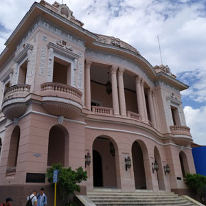 Foto de la Biblioteca Pública Ruben Martínez Villena